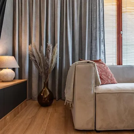 Apartament Na Grabiszynskiej Apartment *